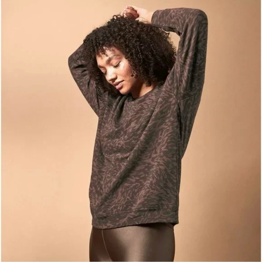 Athleta Balance Long Sleeve Pullover in Almond Brown Lynx Size M